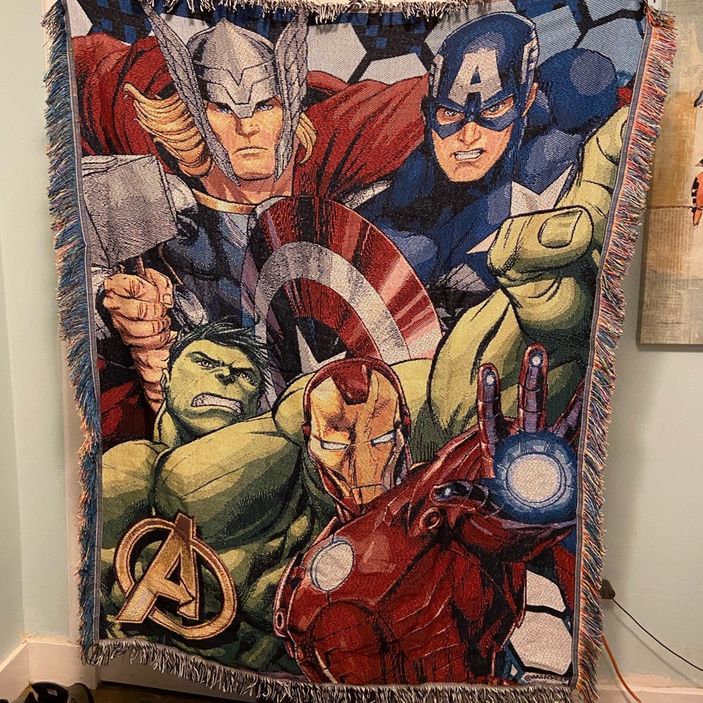 Avenger Throw/Blanket